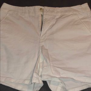 Never worn white midi cargo short